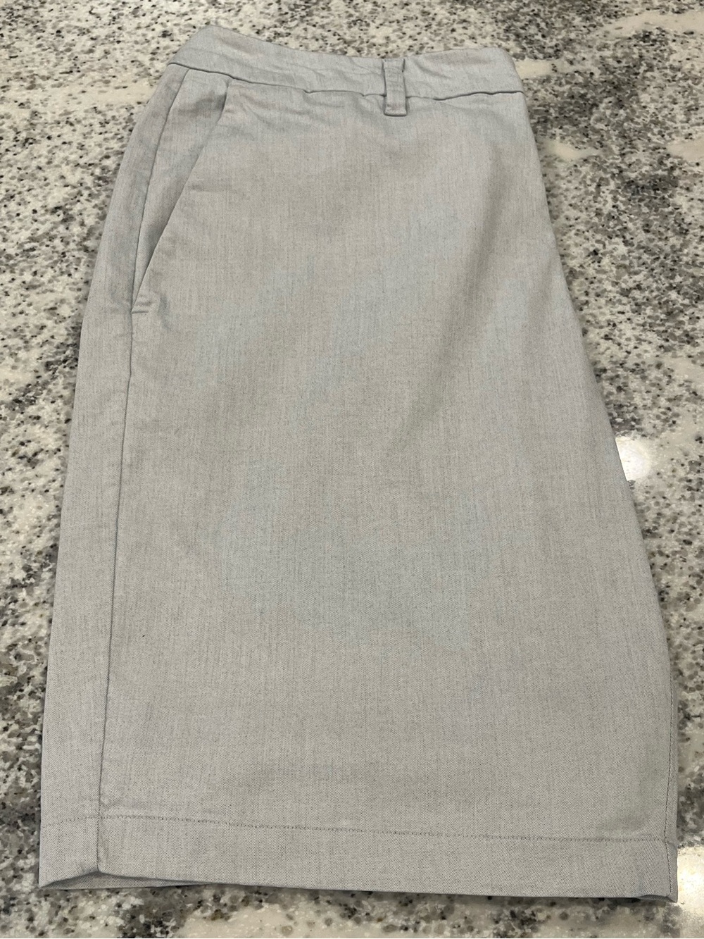 Lululemon Men’s Stretch Style Gray Chino Shorts 38” Waist x 10” Inseam